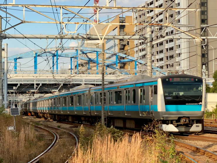 ▲蒲田駅に到着する京浜東北線。