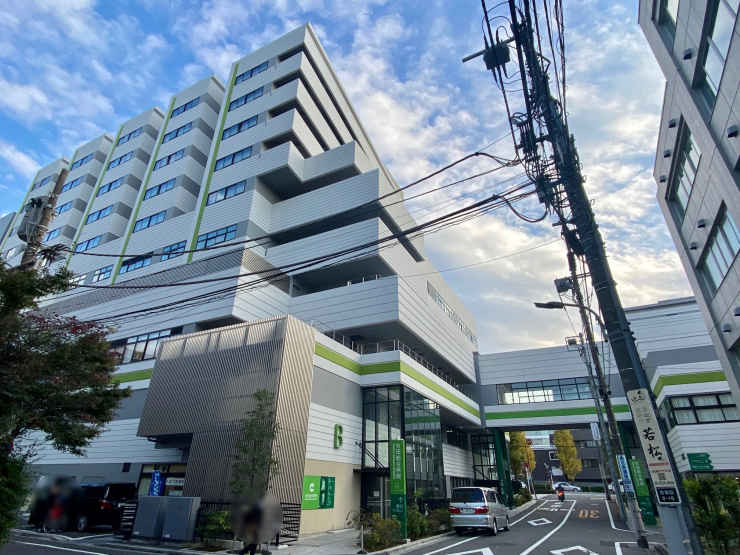▲大森から蒲田へ移転した牧田総合病院。蒲田駅西口徒歩5分と近く、区内一円からの通院も便利になった。