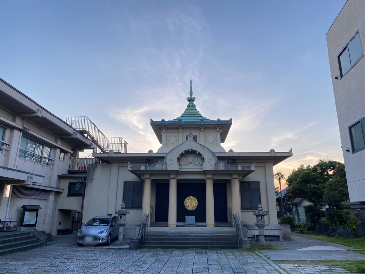 ▲目黄不動最勝寺の2軒南にある善通寺。浄土真宗本願寺派。どことなく築地本願寺に似ている。