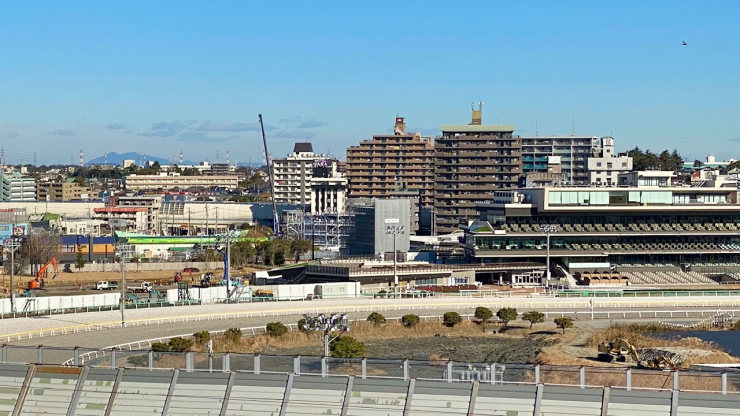 ▲現在の船橋競馬場。冬の晴れた日には筑波山を望む。