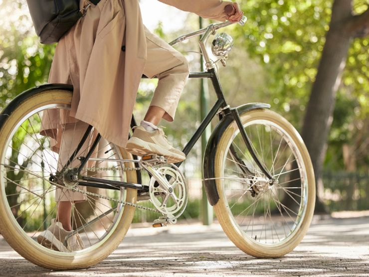 駅徒歩10分(800m)は車や自転車だと何分?
