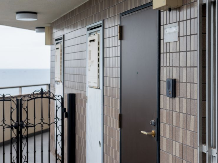 アルコーブと間違いやすい玄関ポーチを理解しておく