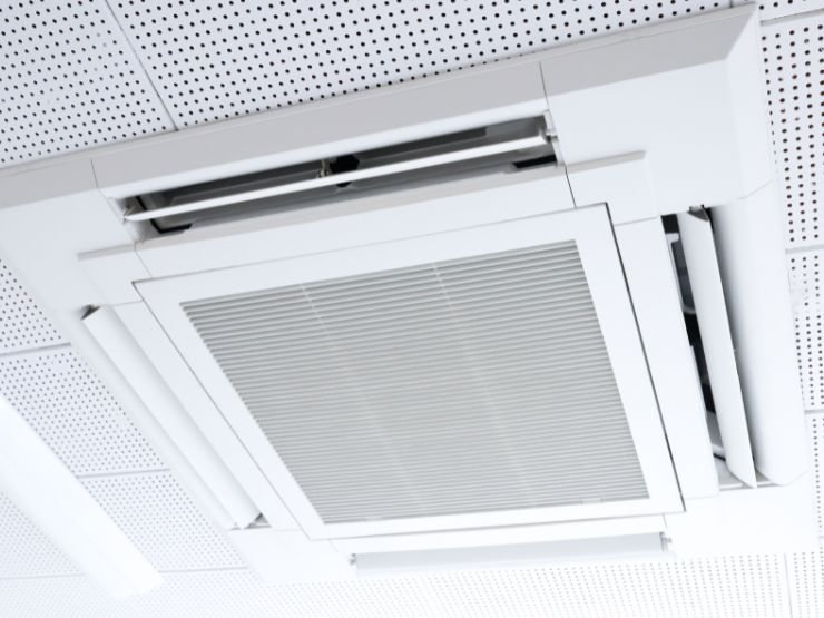 ファンコイルユニットとルームエアコンとの違い