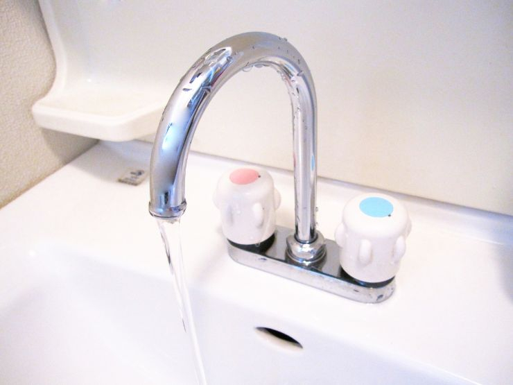 洗面化粧台用水栓