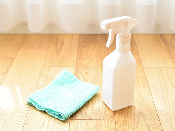 フローリングのカビ除去のために準備するもの