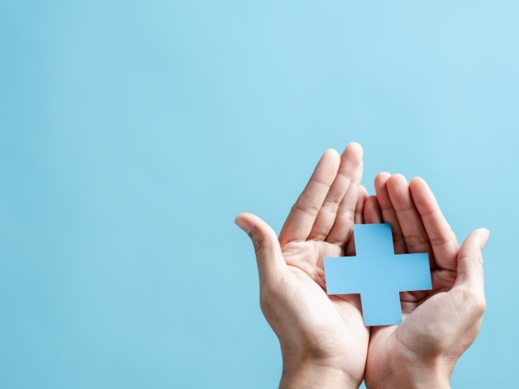 団体信用生命保険の審査で健康診断書の提出が必要となる2つのケース