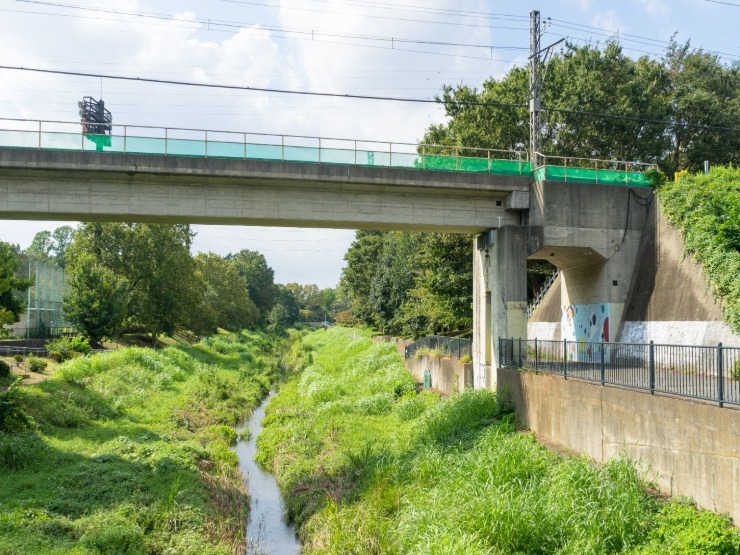 【つつじヶ丘駅エリアの概要】大正創業の歴史と「都市×自然」が共存する街