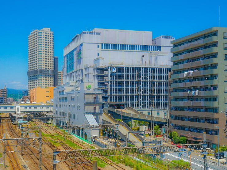 南多摩駅の交通アクセス｜立川約15分・川崎約40分を結ぶ南武線の利便性