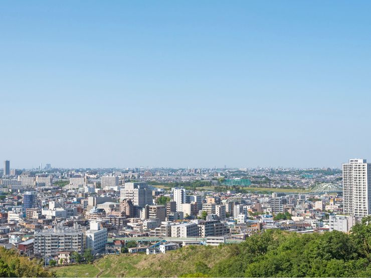 五月台駅の住みやすさを徹底解説！新百合ヶ丘まで1駅、丘の上の静かな住宅地
